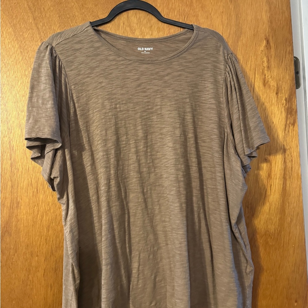 Old Navy Women’s Tan Short Sleeve Tee